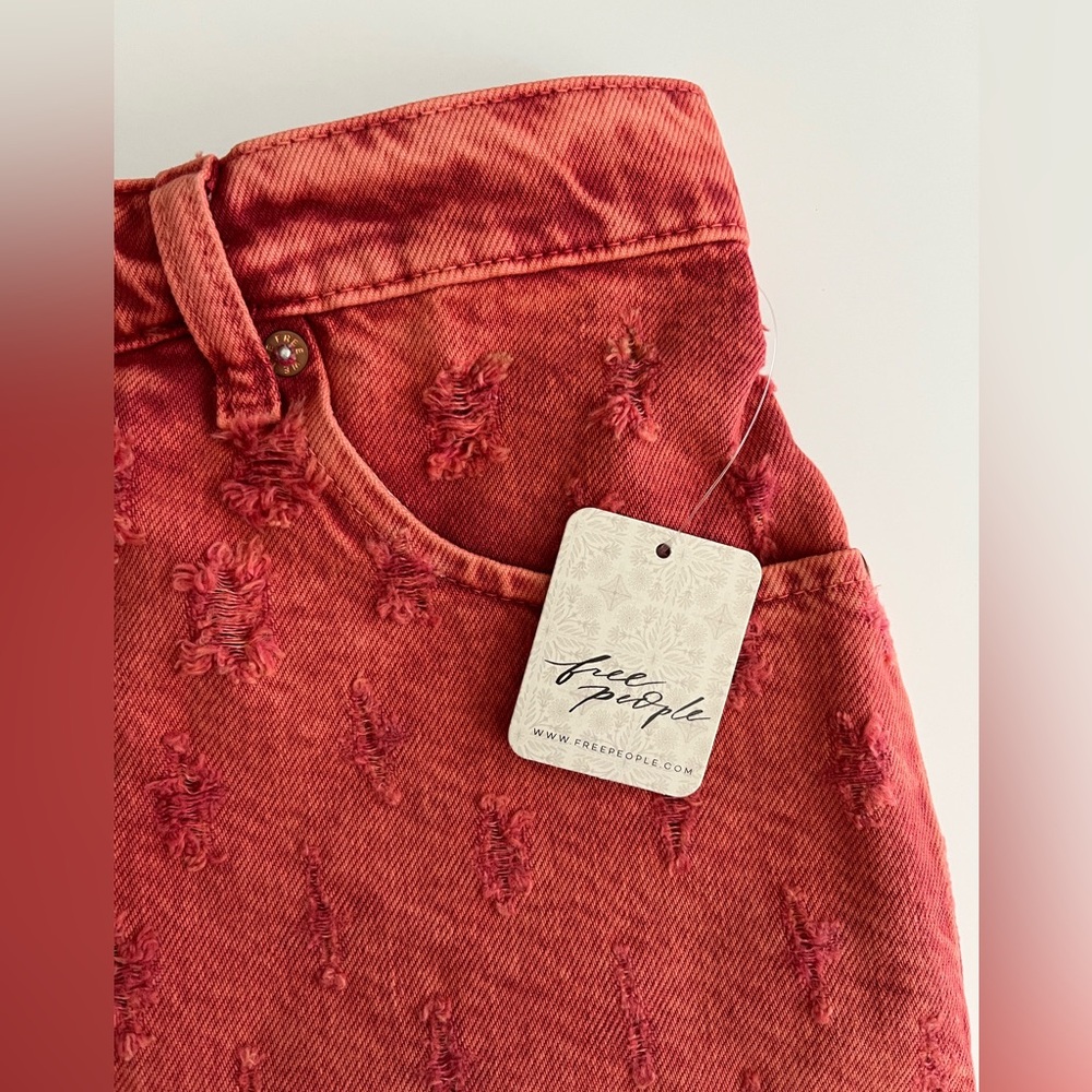 We The Free | NWT Hi-Lo Shorts Dragonfruit Sorbet - Picture 5 of 7